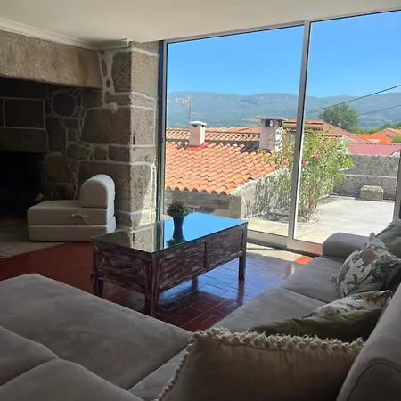 Casa De Lagarinhos Piscina Jacuzzi Jogos Gym - Serra Da Estrela - Seia - Willa *