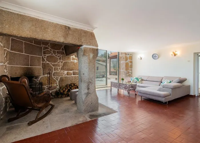 Casa De Lagarinhos Jacuzzi Jogos Gym - Serra Da Estrela - Seia - * Gouveia